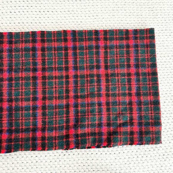 Tweedmill Lambswool British Made Red Green Tartan Fringe Trim Long Scarf Vintage - Picture 3 of 5
